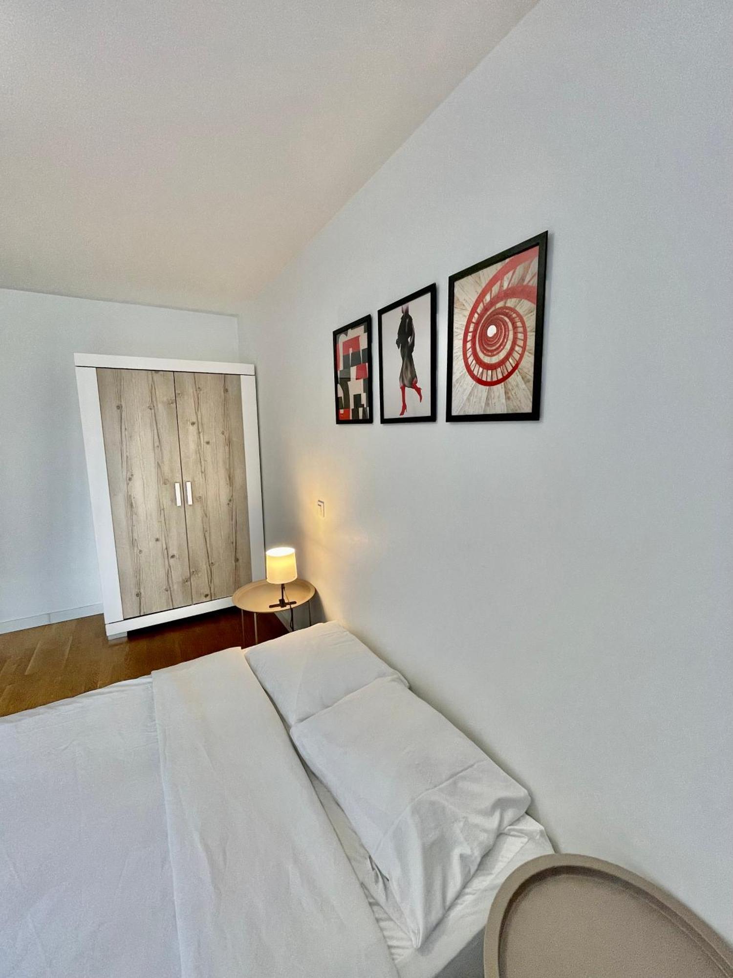 Sweet Escape Paris Centre - 3 Bds- Terrasse - Stade De France - Montmartre 圣旺 外观 照片