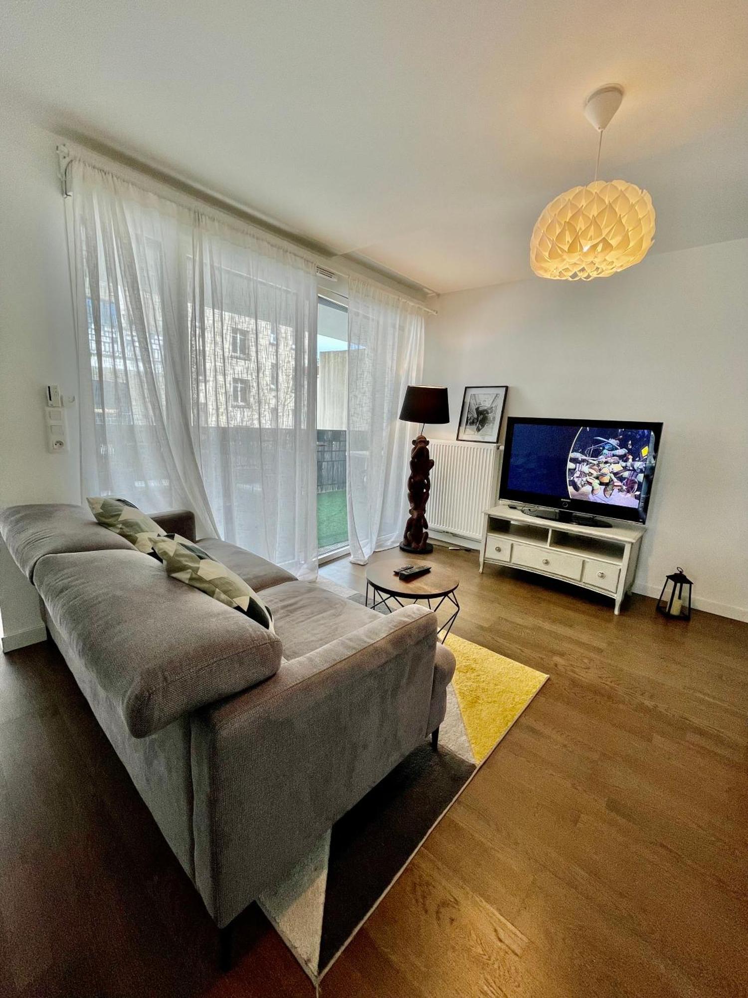 Sweet Escape Paris Centre - 3 Bds- Terrasse - Stade De France - Montmartre 圣旺 外观 照片