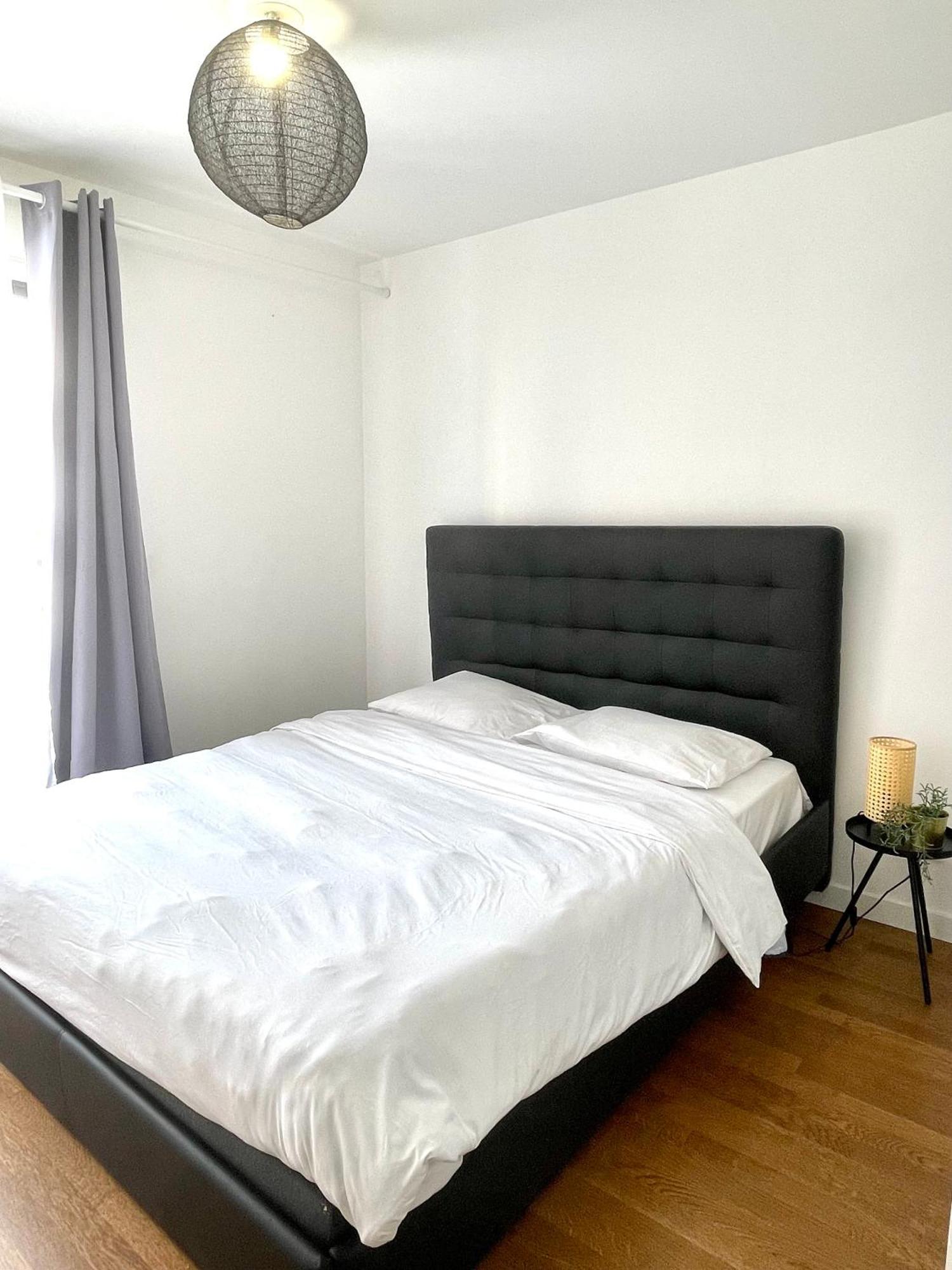Sweet Escape Paris Centre - 3 Bds- Terrasse - Stade De France - Montmartre 圣旺 外观 照片